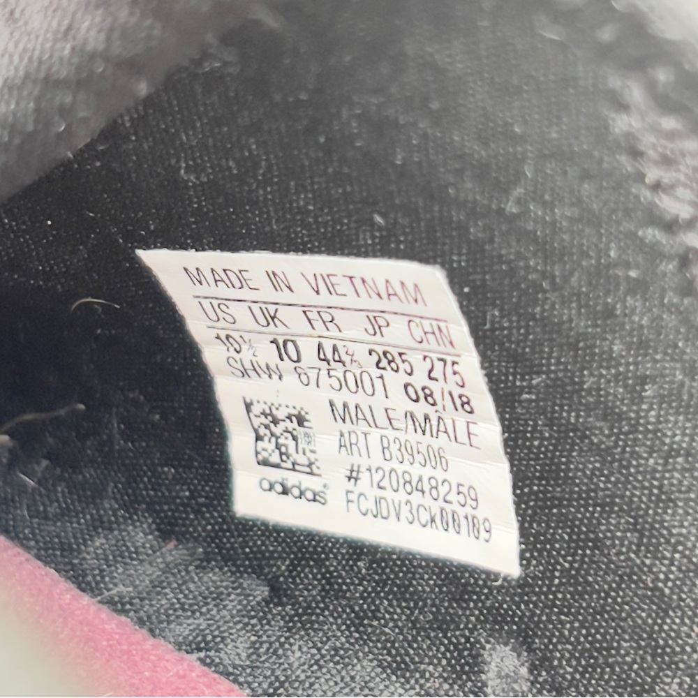 Men’s Champs Sports x NMD_R1 'Champs' | 10.5 - Picture 5 of 10